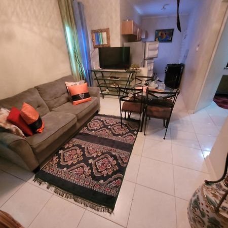 #1 Jacaranda Vacation Home Spanish Town Экстерьер фото