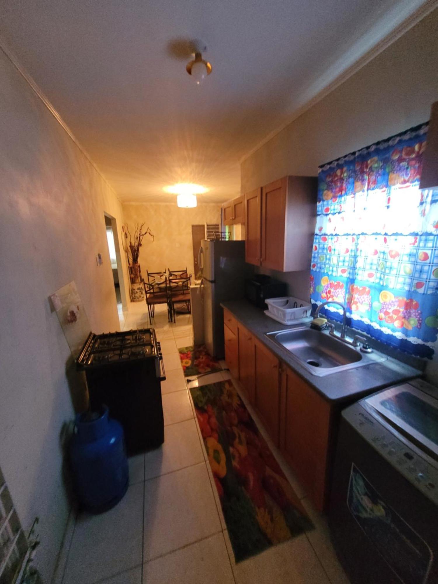 #1 Jacaranda Vacation Home Spanish Town Экстерьер фото